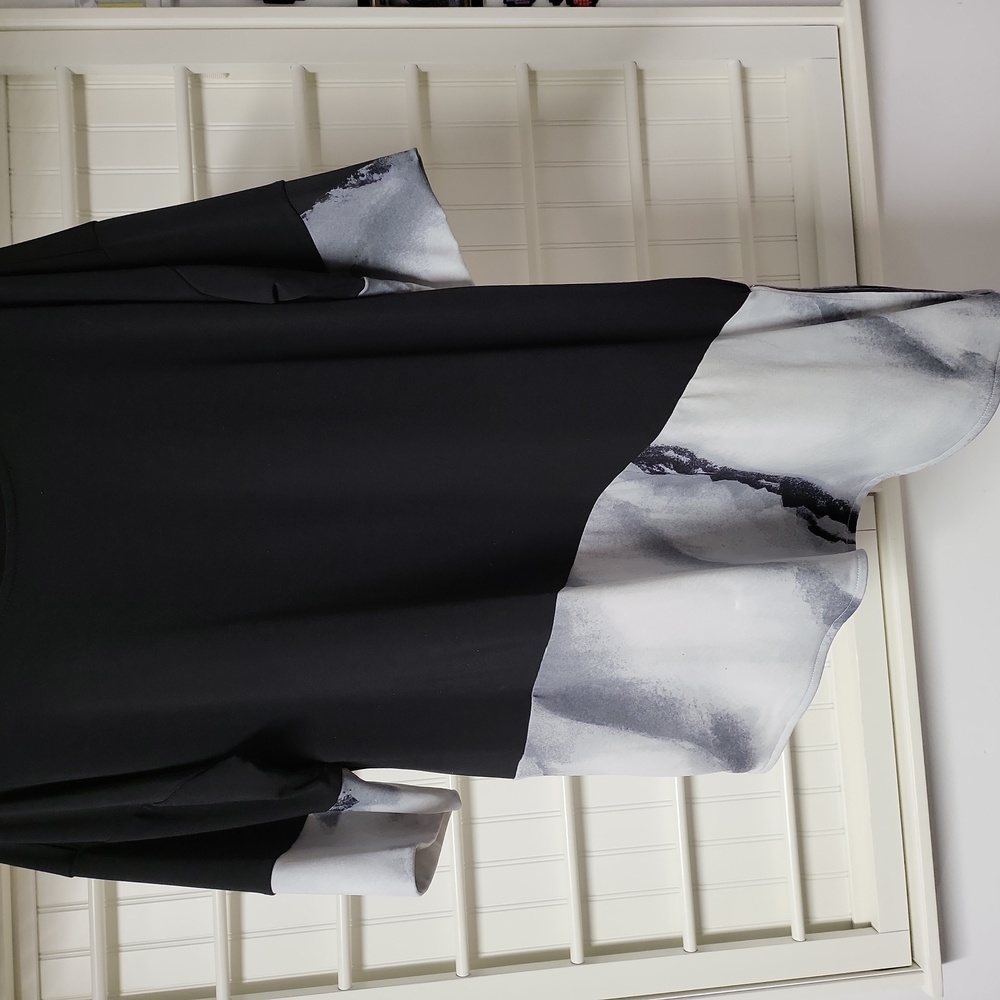 Health honey, size small, polyester, gray black and white, tunic pullover